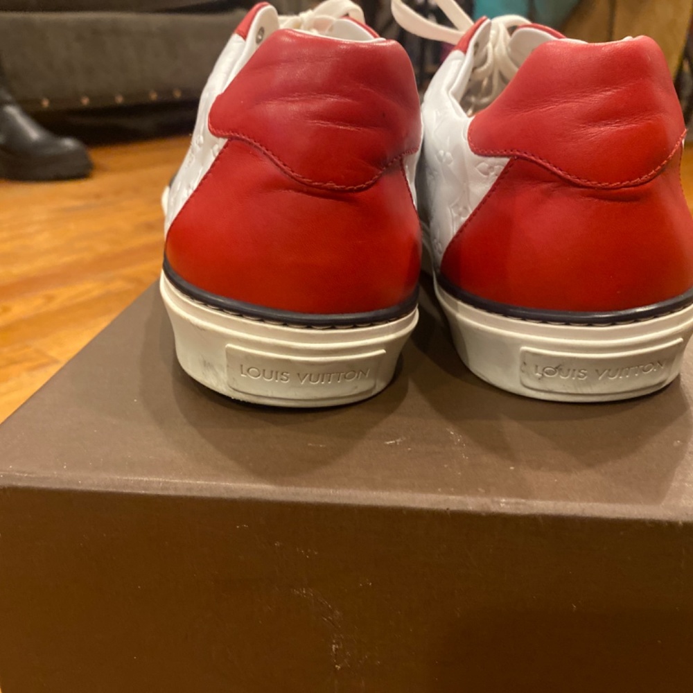 Louis Vuitton Sneakers - Picture 4 of 8